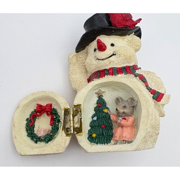 Vintge Snowman Figurine with Surprise Christmas Scene in Belly Mouse Tree - Picture 5 of 10